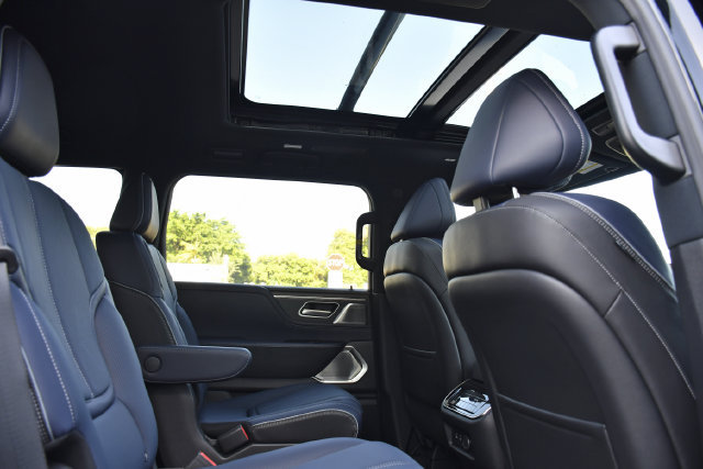 New 2027 INFINITI QX80 Sensory w/ Sport Exterior Package AWD/4WD image 30