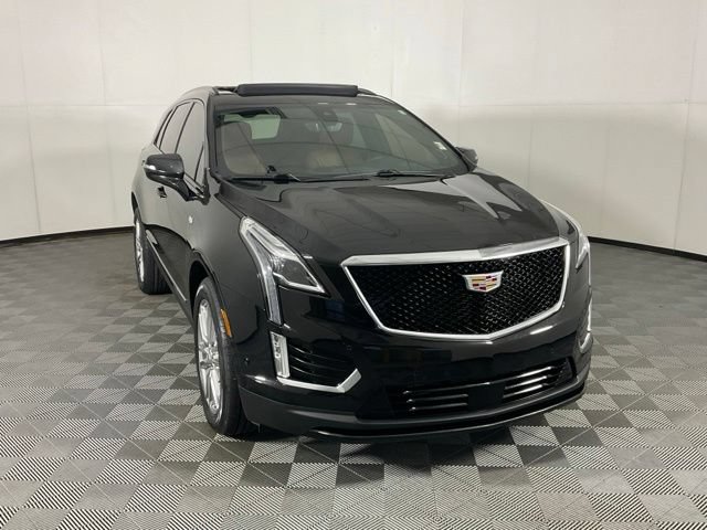 Used 2023 Cadillac XT5 Sportv w/ Technology Package AWD/4WD image 3