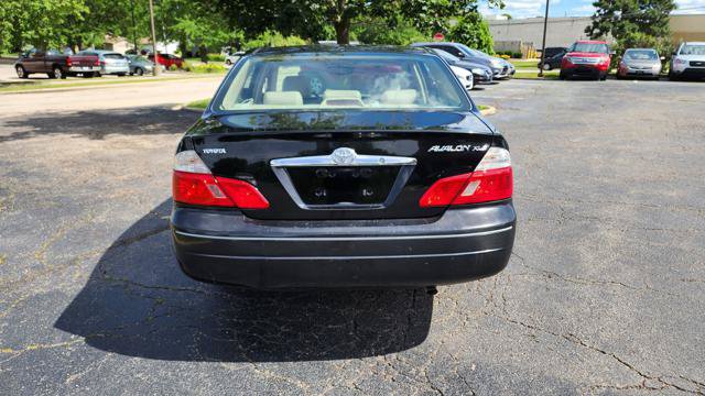 Used 2004 Toyota Avalon XLS FWD image 6