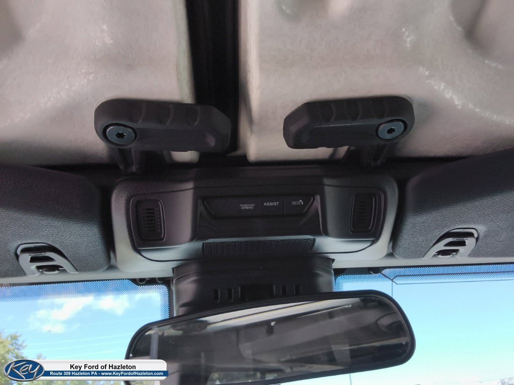 Used 2025 Jeep Wrangler Unlimited Sahara AWD/4WD image 38