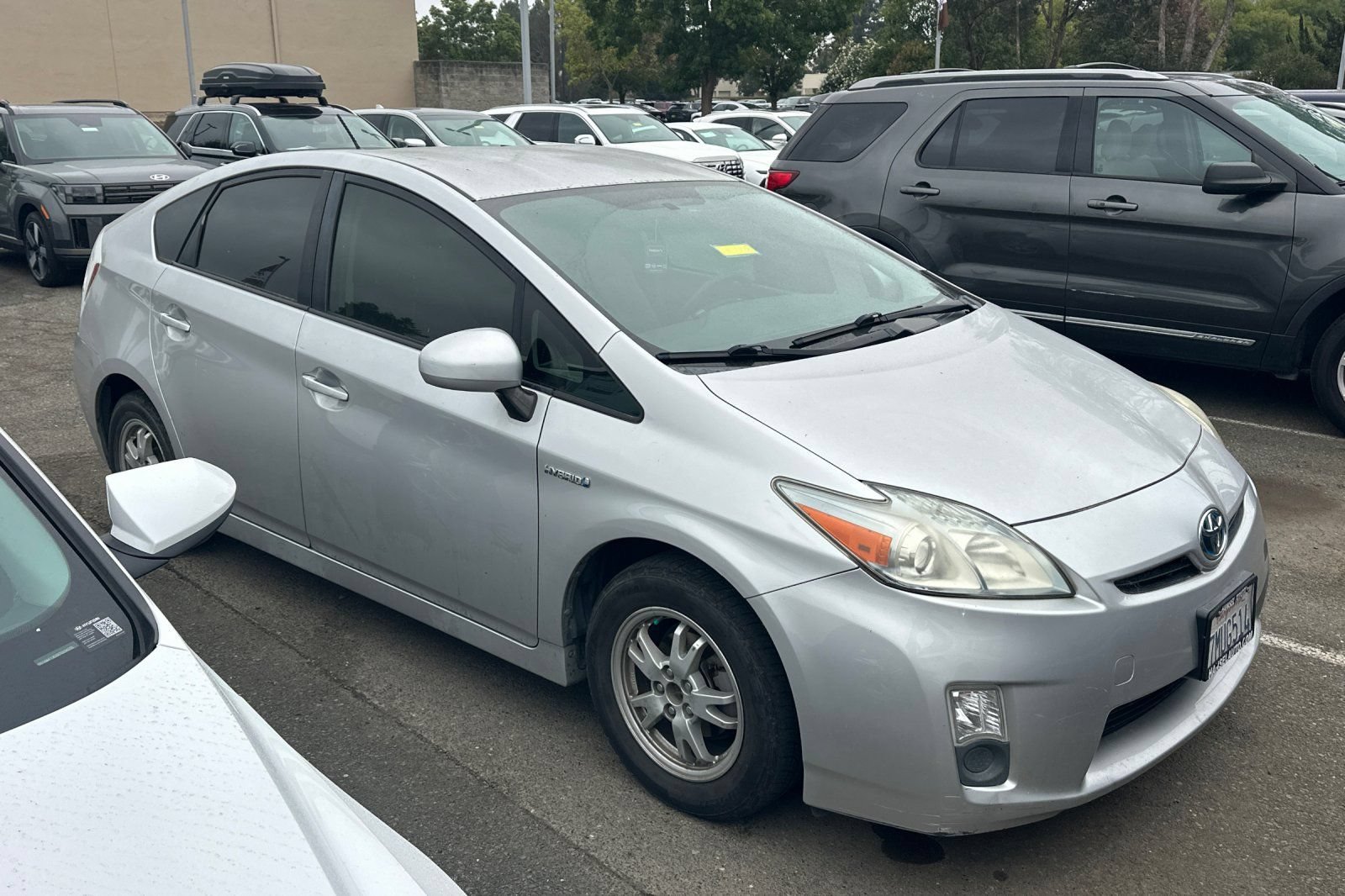 Used 2010 Toyota Prius Three FWD image 2