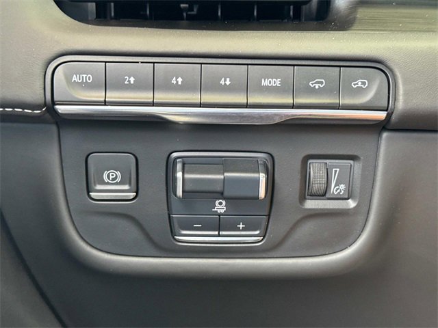 Used 2024 Cadillac Escalade Premium Luxury Platinum w/ Heavy-Duty Trailer Package image 25