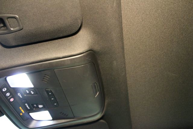 Used 2017 Cadillac XT5 Luxury w/ Driver Awareness Package FWD image 31