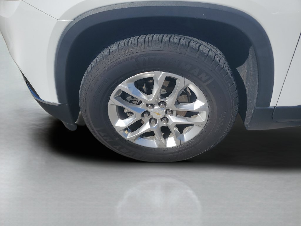 Used 2021 Chevrolet Traverse LT FWD image 25