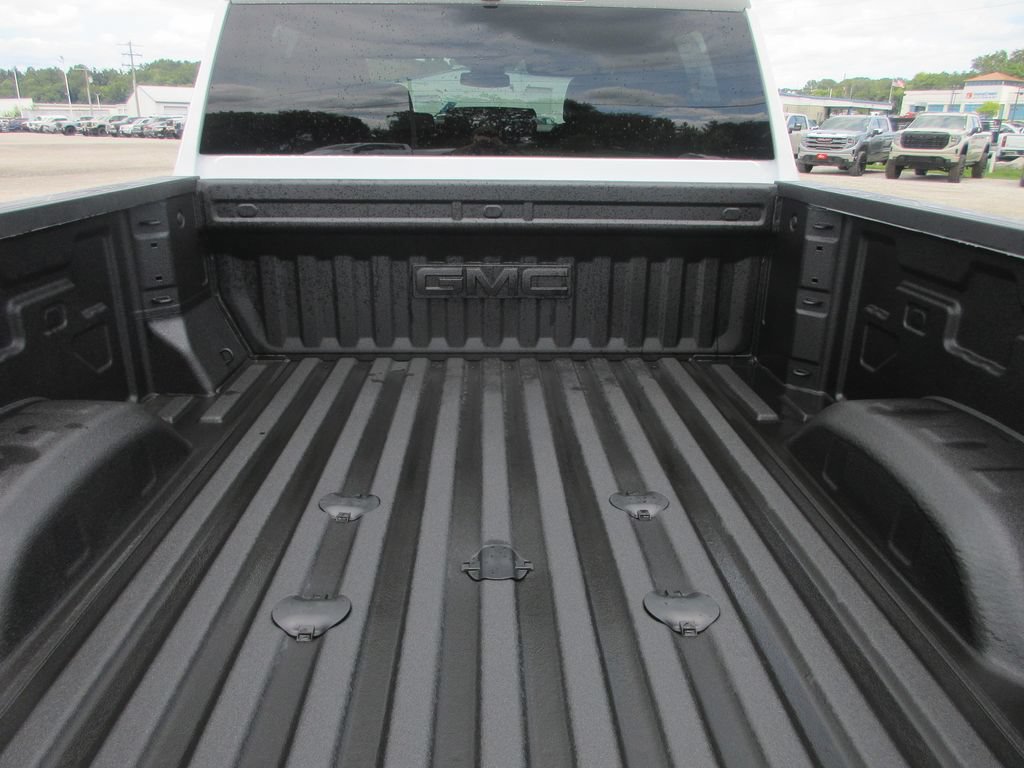 New 2026 GMC Sierra 2500 AT4 AWD/4WD image 6