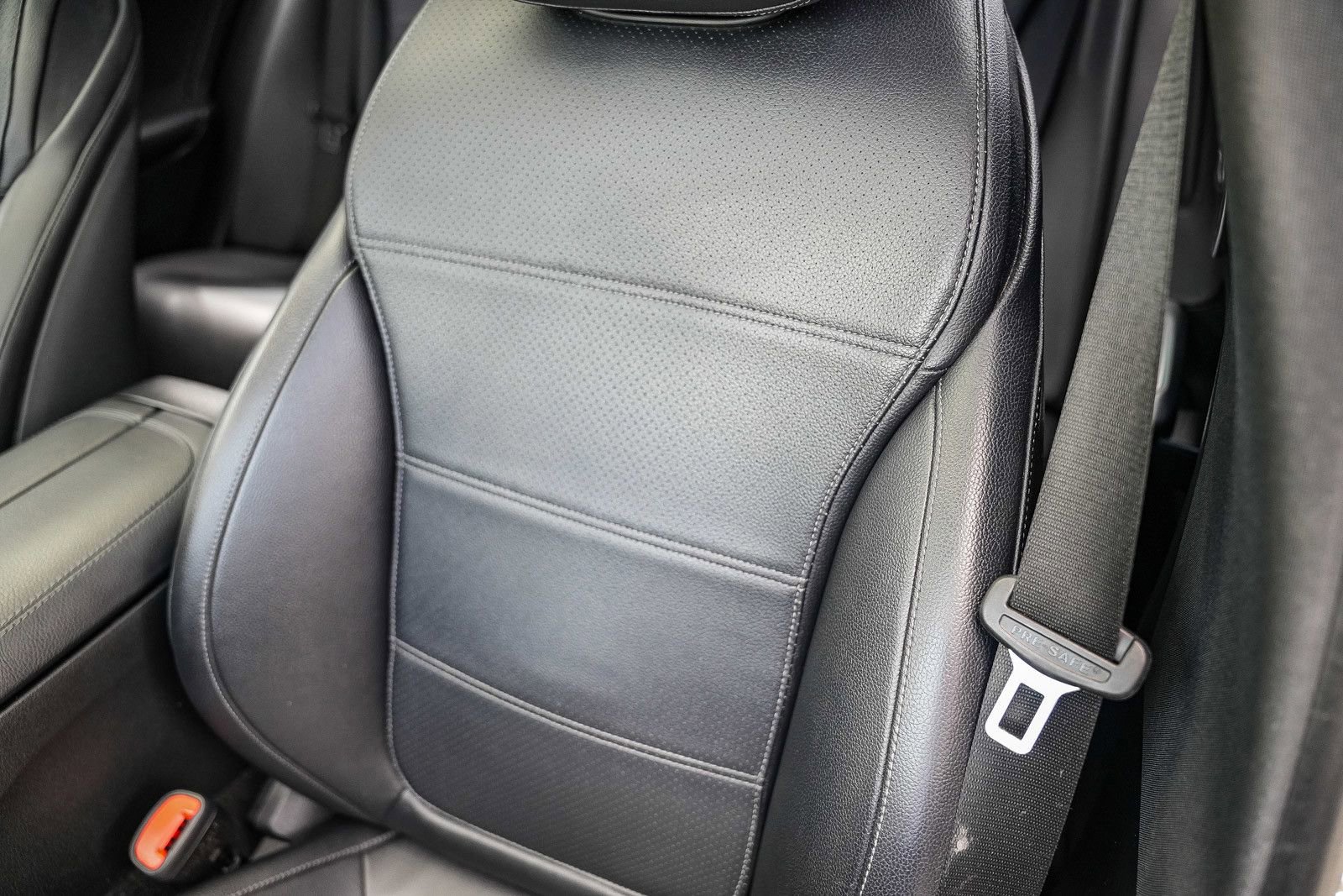 Used 2022 Mercedes-Benz C 300 Sedan image 23