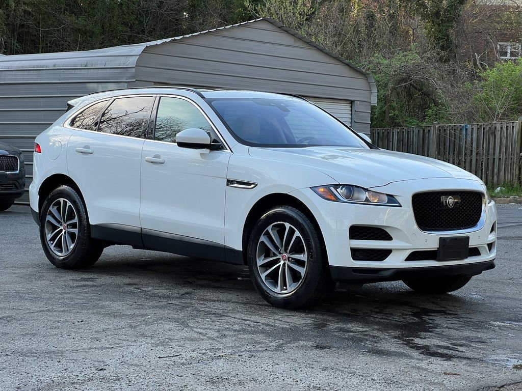 Used 2019 Jaguar F-PACE Premium image 1