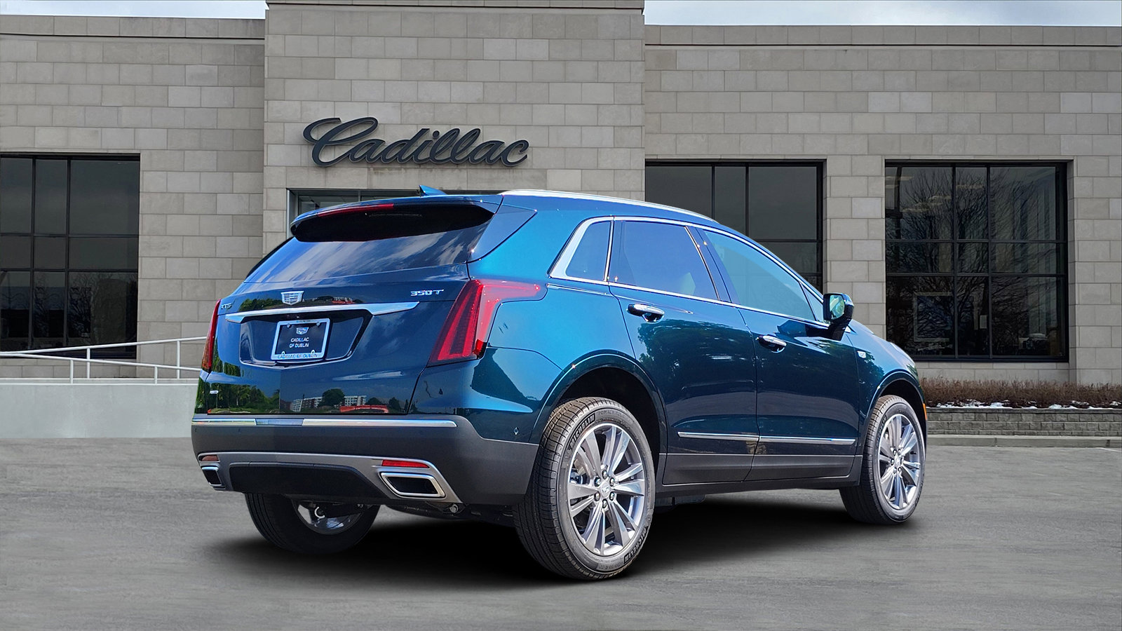 New 2025 Cadillac XT5 Premium Luxury w/ Technology Package image 3
