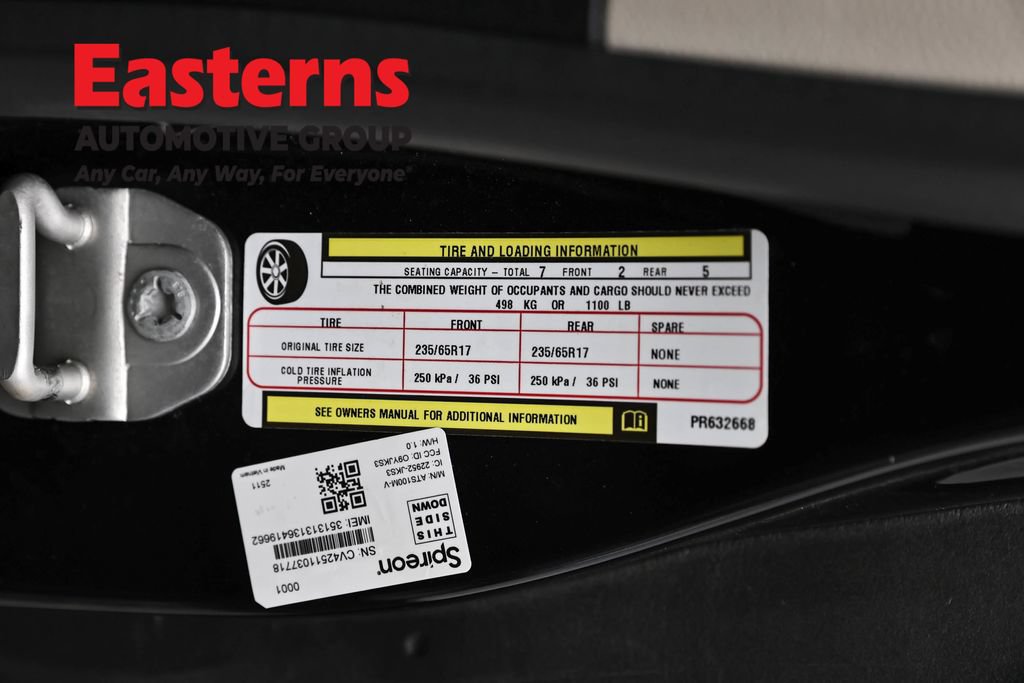 Used 2023 Chrysler Pacifica Limited FWD image 38