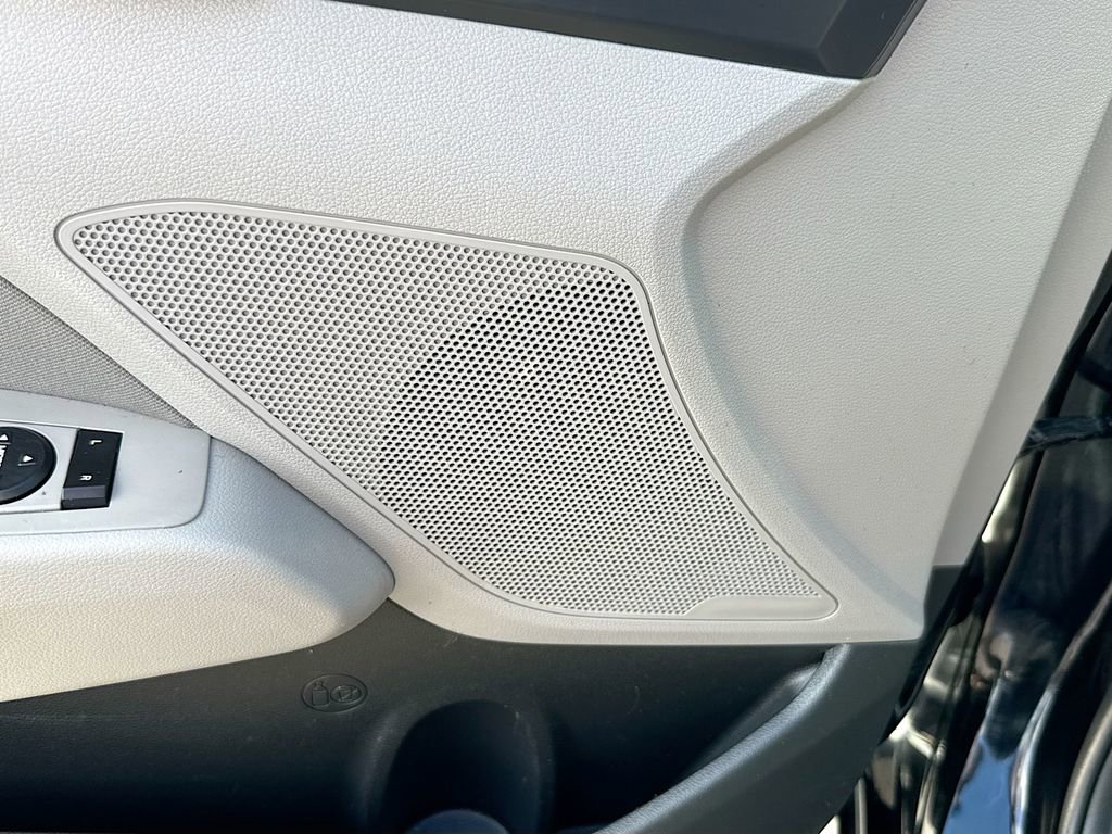 Used 2020 Hyundai Elantra SEL image 19