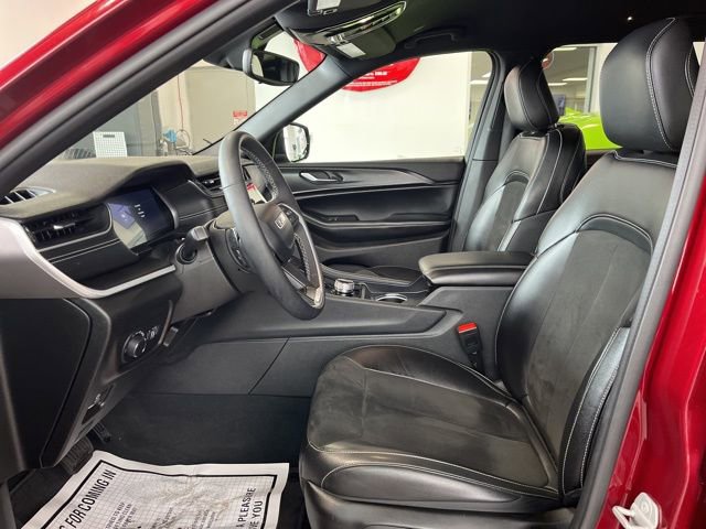 Used 2023 Jeep Grand Cherokee L Laredo image 13
