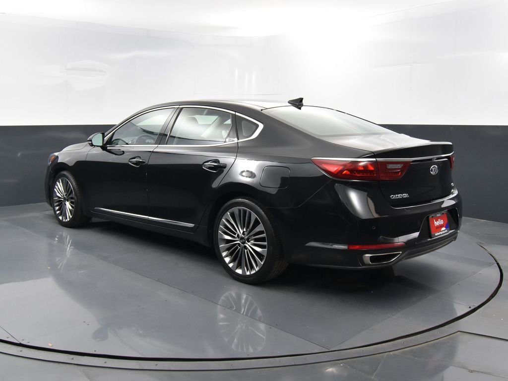 Used 2018 Kia Cadenza Limited image 38