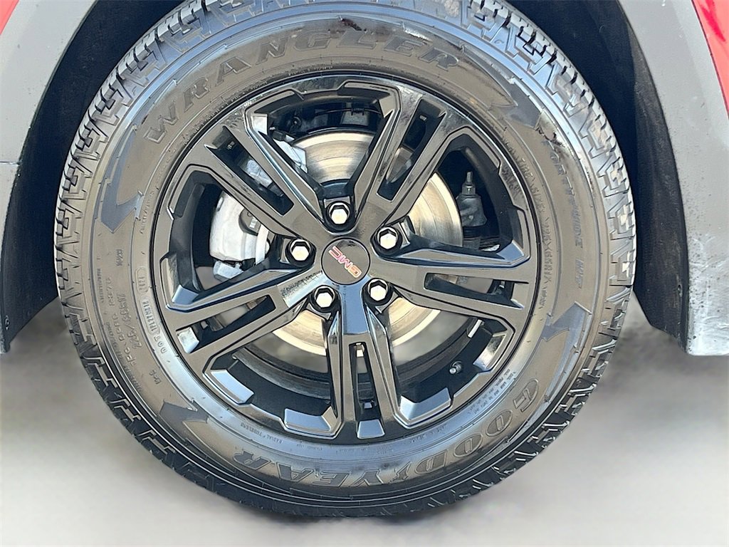 Used 2024 GMC Terrain AT4 w/ LPO, Floor Liner Package image 30