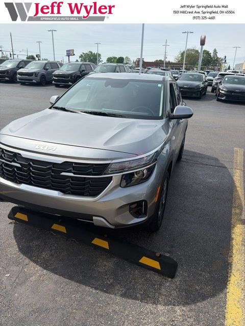 Used 2025 Kia Seltos LX