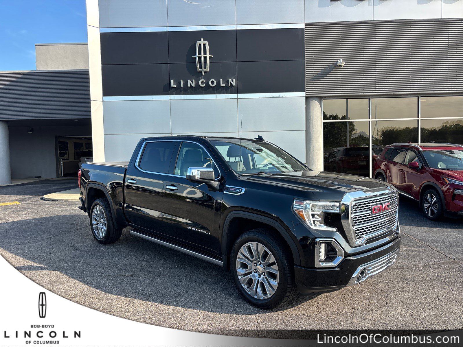 Used 2022 GMC Sierra 1500 Denali w/ Denali Premium Package AWD/4WD image 1
