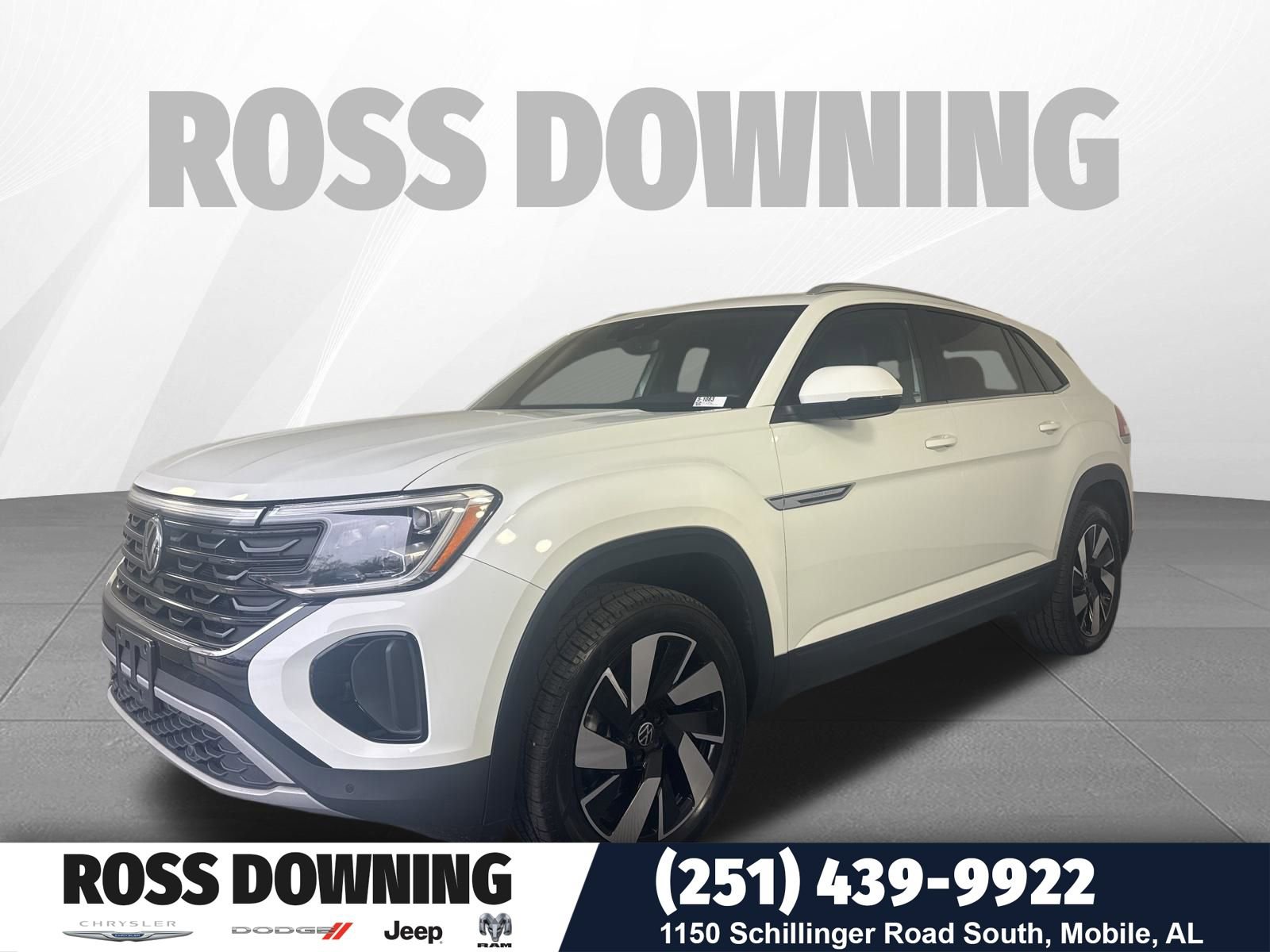 Used 2025 Volkswagen Atlas Cross Sport SE image 1