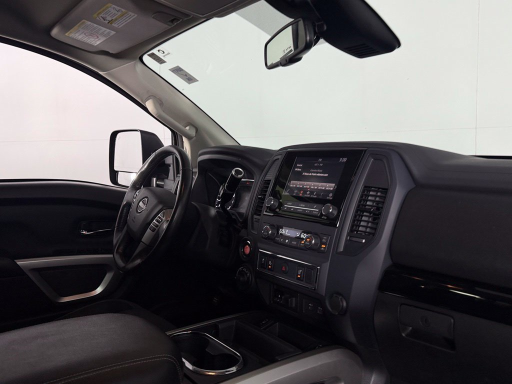 Used 2024 Nissan Titan SV w/ SV Convenience Package AWD/4WD image 30