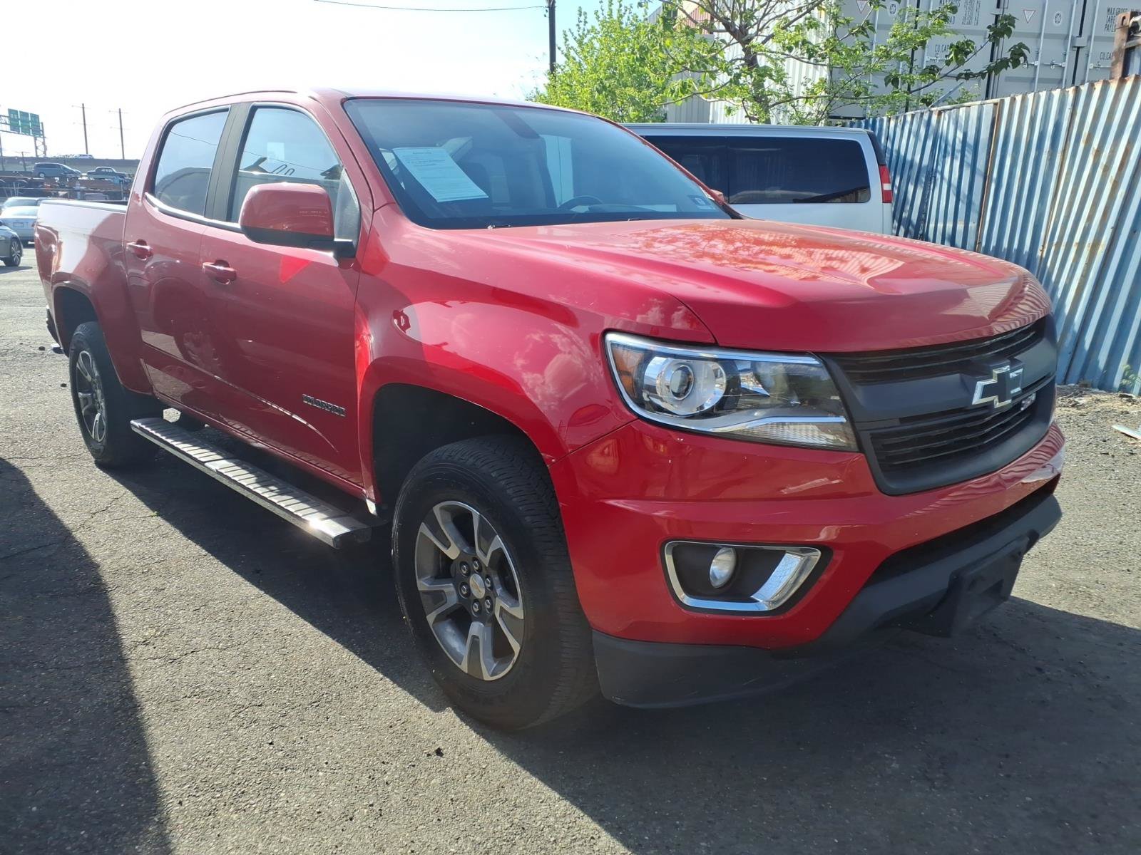 Used 2017 Chevrolet Colorado Z71 AWD/4WD image 1