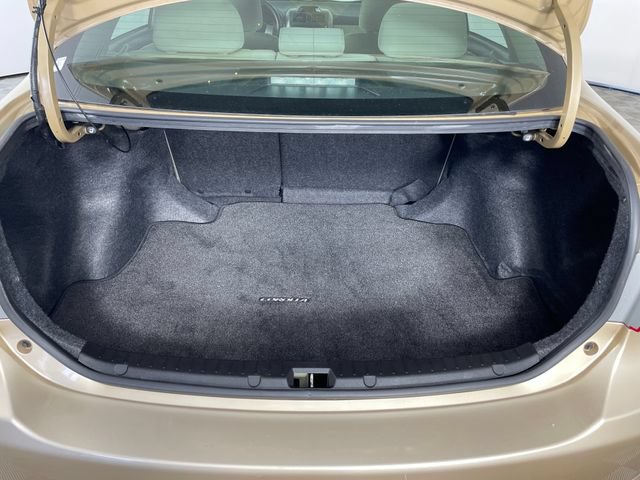 Used 2012 Toyota Corolla LE FWD image 17