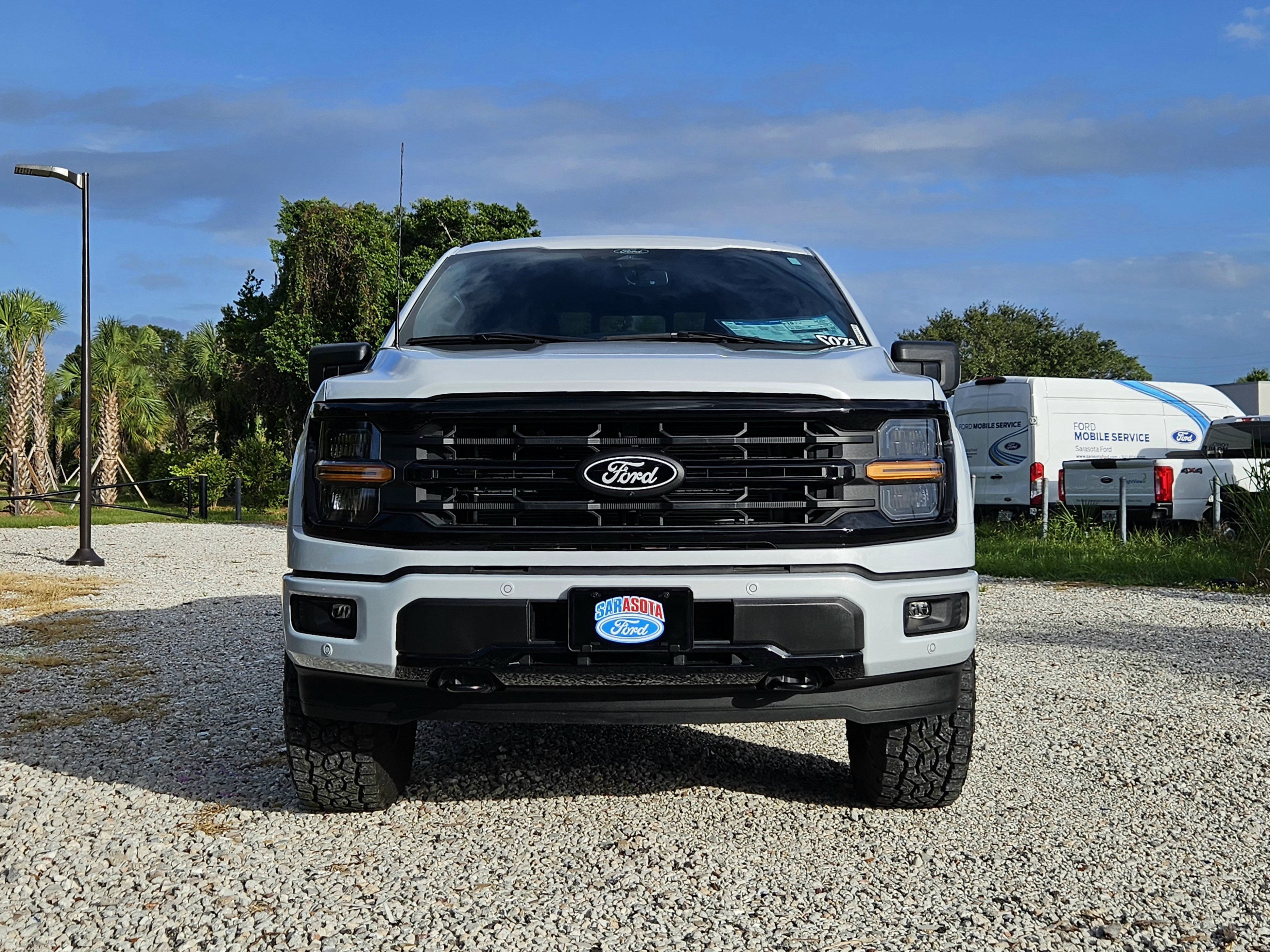 New 2025 Ford F150 XLT w/ Equipment Group 302A MID image 9