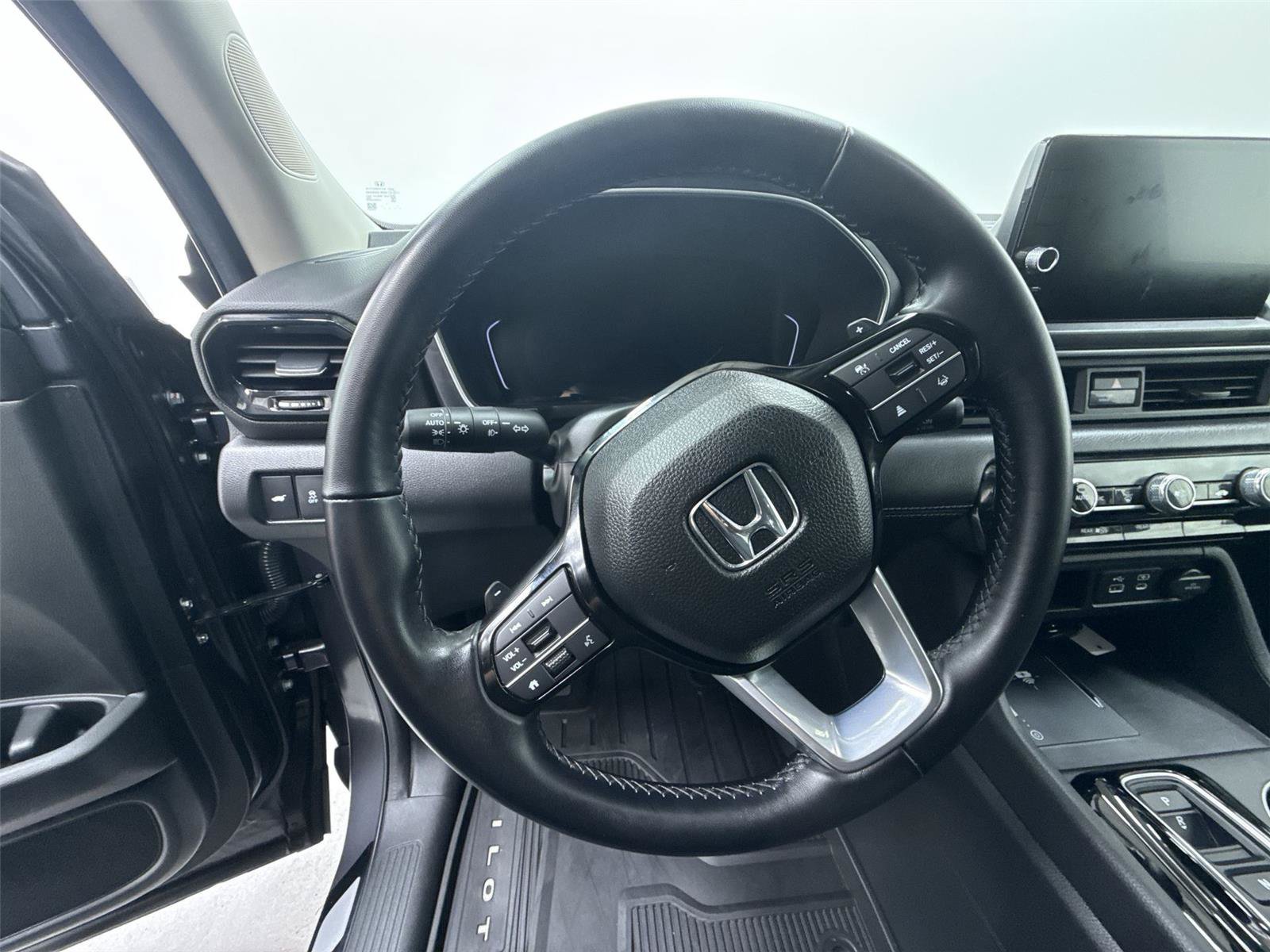 Certified 2025 Honda Pilot EX-L image 22