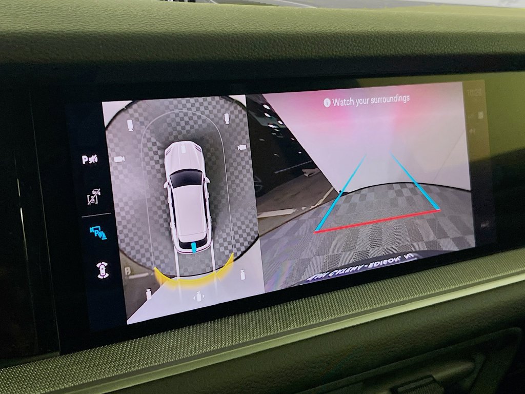 New 2026 Porsche Cayenne S AWD/4WD image 17