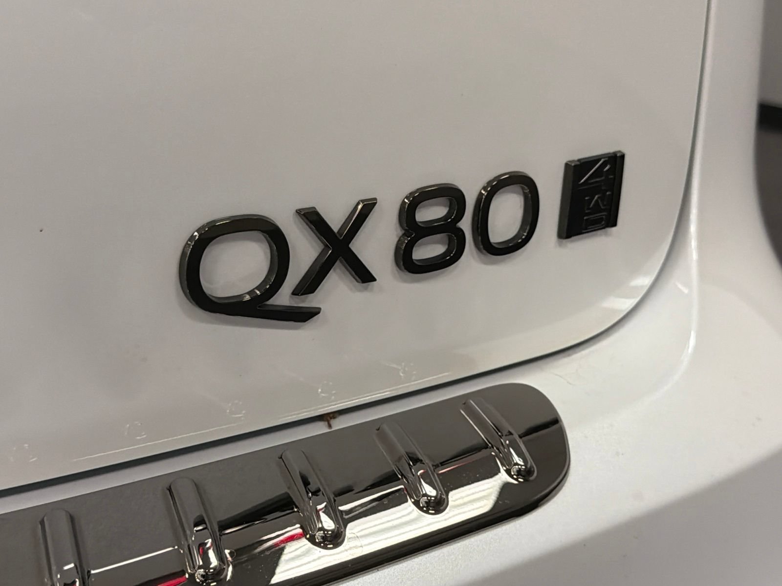 Used 2025 INFINITI QX80 Autograph w/ Autograph Exterior Package AWD/4WD image 14