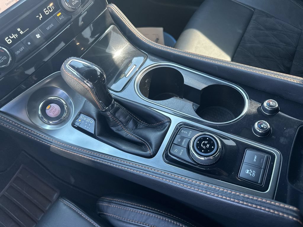 Used 2022 Nissan Maxima SR w/ Sport Mat Group FWD image 16