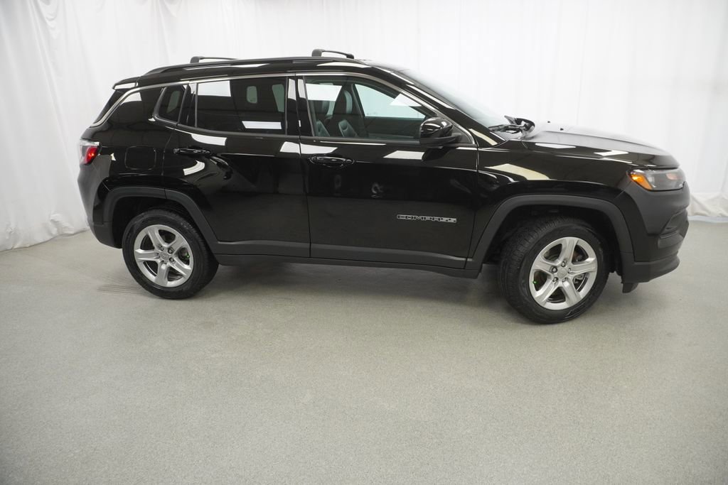 Certified 2023 Jeep Compass Latitude image 10