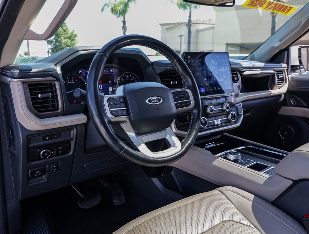 Used 2024 Ford Expedition Max Limited RWD image 15