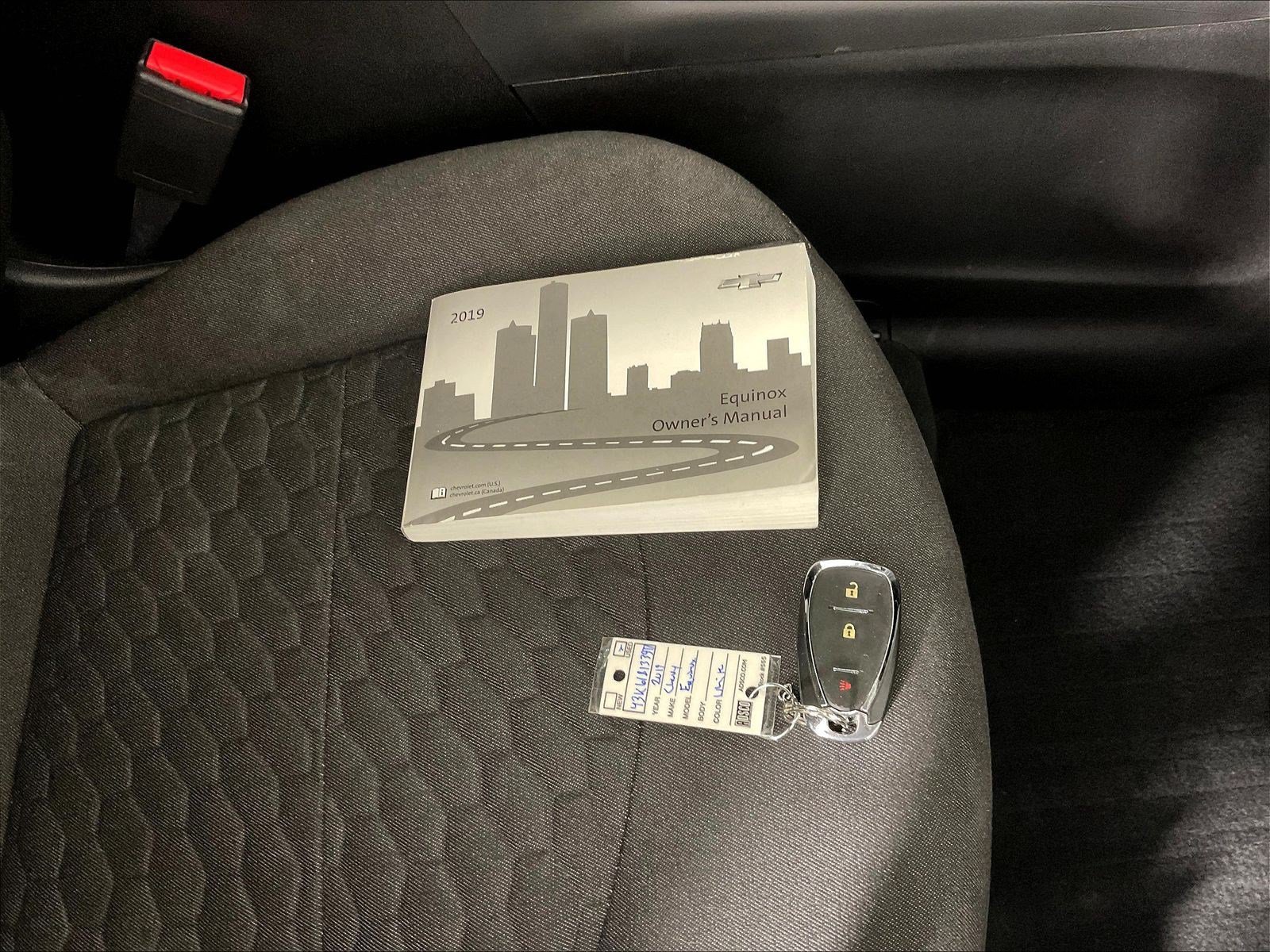 Used 2019 Chevrolet Equinox LT FWD image 34