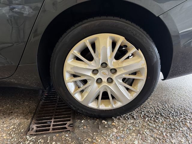 Used 2015 Chevrolet Impala LS image 10