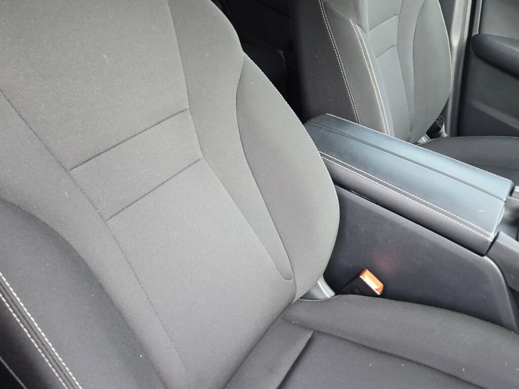 Used 2025 Nissan Rogue S image 7