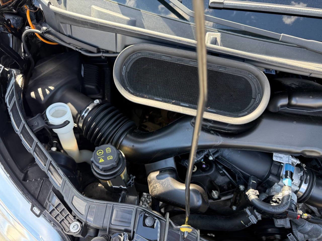 Used 2019 Ford Transit 350 XLT RWD image 11