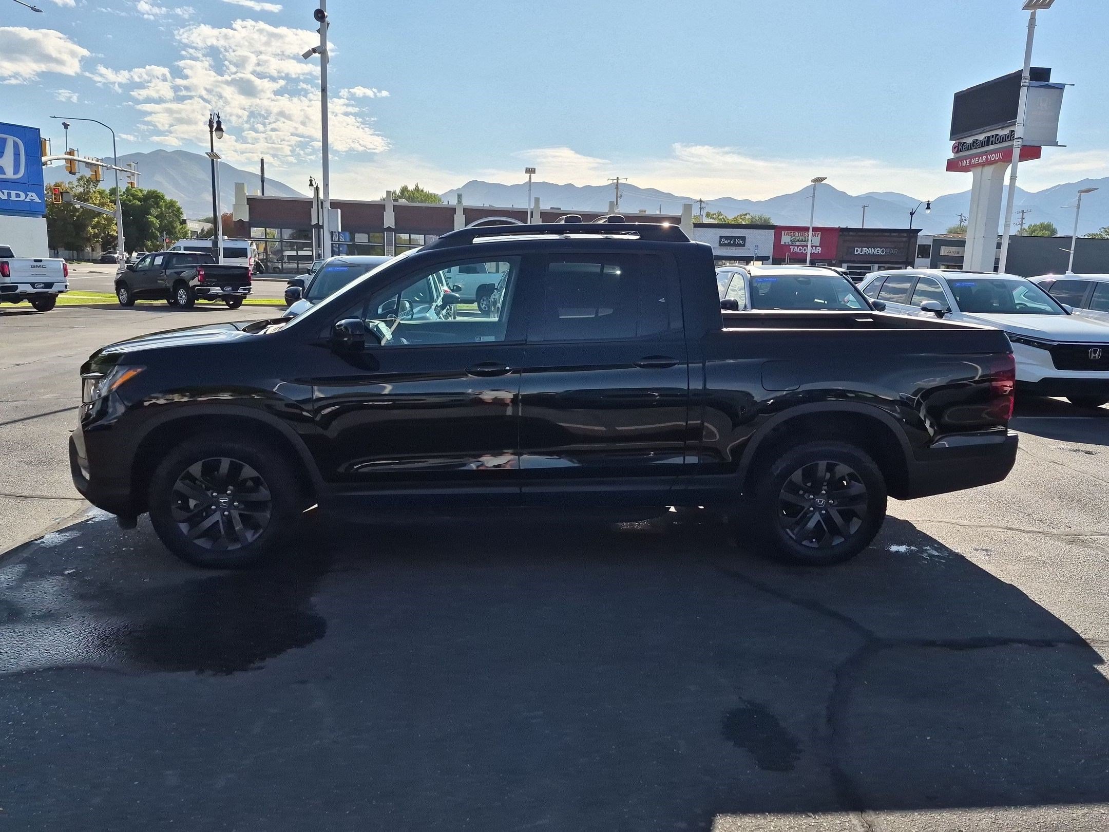 Certified 2023 Honda Ridgeline Sport image 9