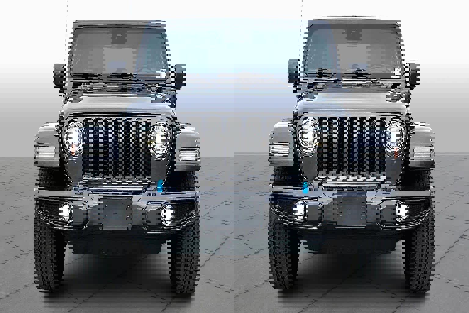 Used 2021 Jeep Wrangler Unlimited Sahara image 4