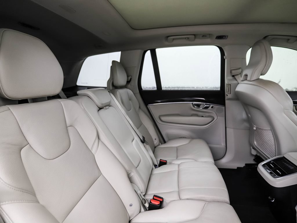 Used 2019 Volvo XC90 T6 Momentum w/ Advanced Package image 27