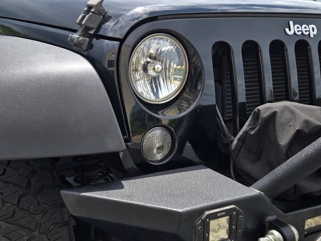 Used 2017 Jeep Wrangler Sport w/ Quick Order Package 24S AWD/4WD image 3