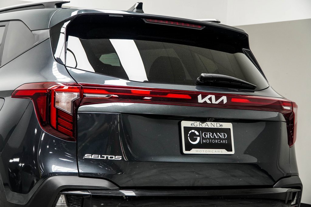 Used 2025 Kia Seltos S image 13