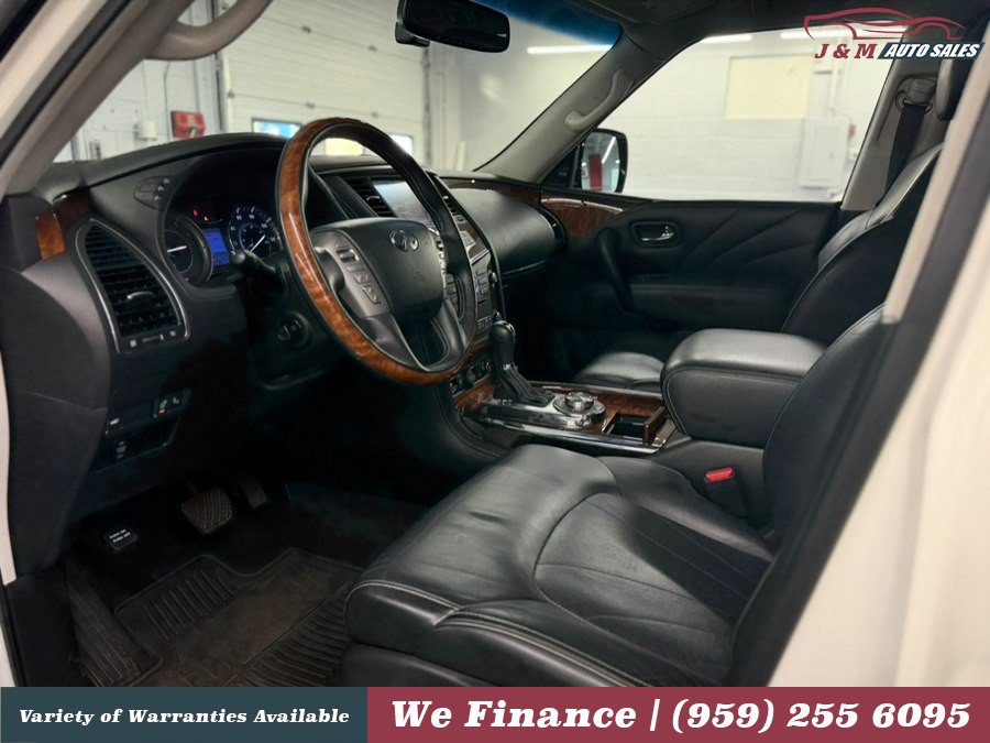 Used 2017 INFINITI QX80 4WD w/ Deluxe Technology Package image 16
