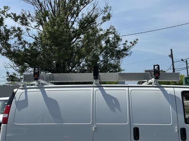 New 2025 Chevrolet Express 2500 w/ Driver Convenience Package RWD image 31