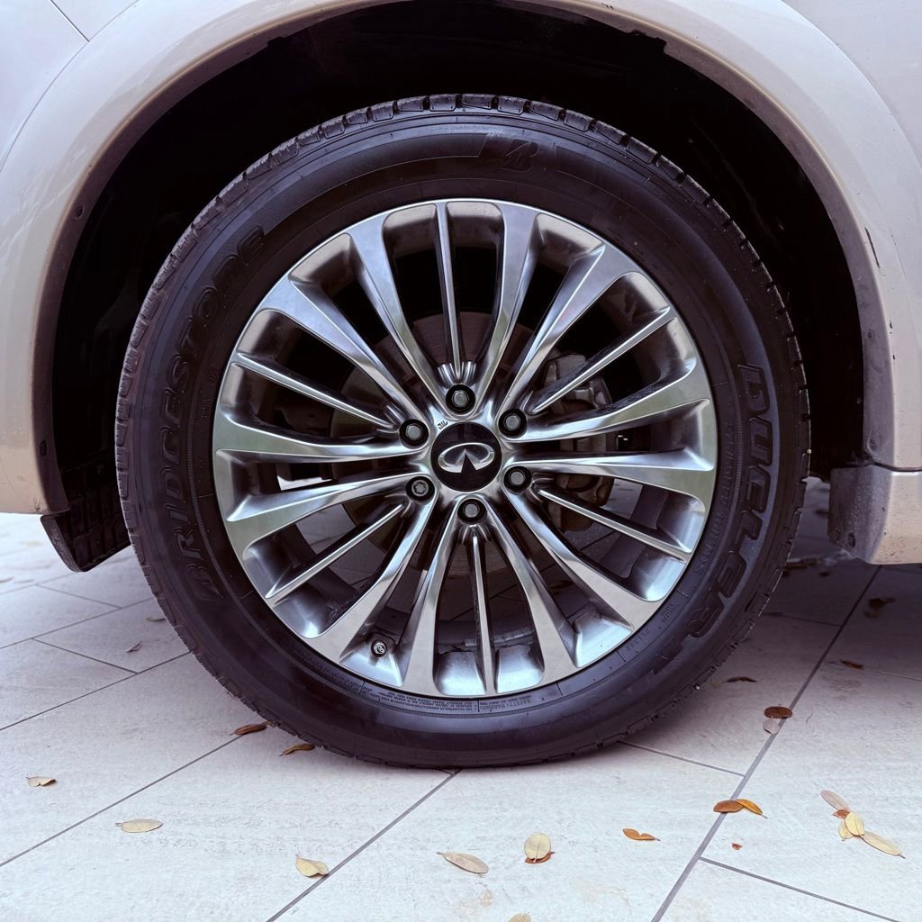 Used 2021 INFINITI QX80 Sensory w/ All-Season Package image 33
