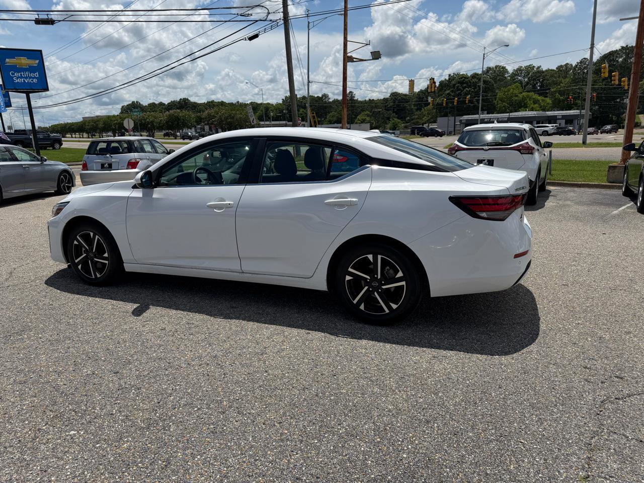Used 2024 Nissan Sentra SV FWD image 13