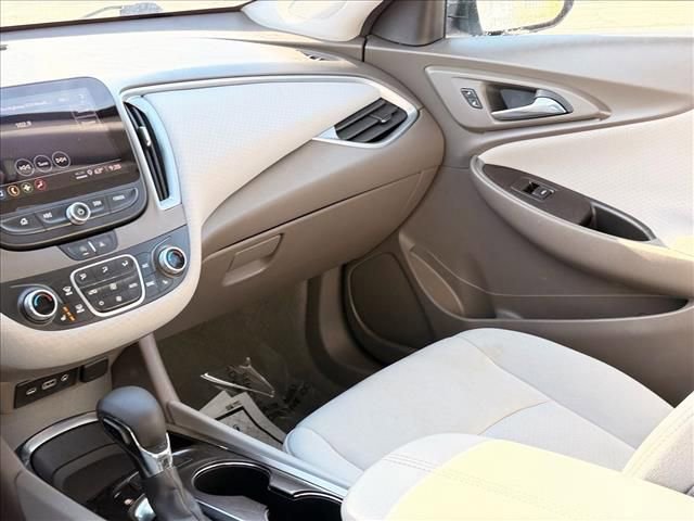 Used 2022 Chevrolet Malibu LT image 10