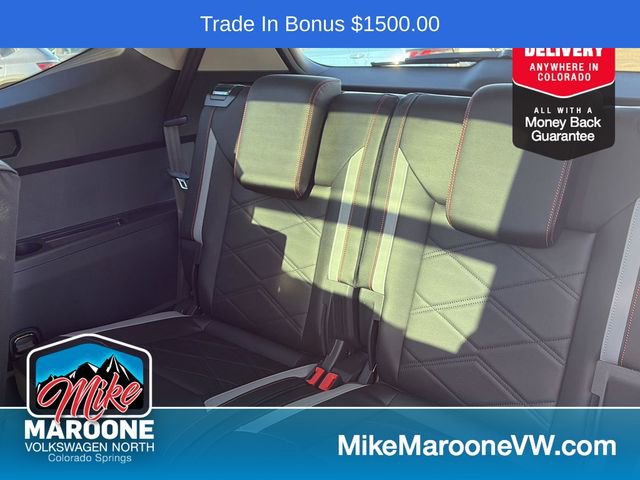 New 2026 Volkswagen Atlas Peak Edition image 9