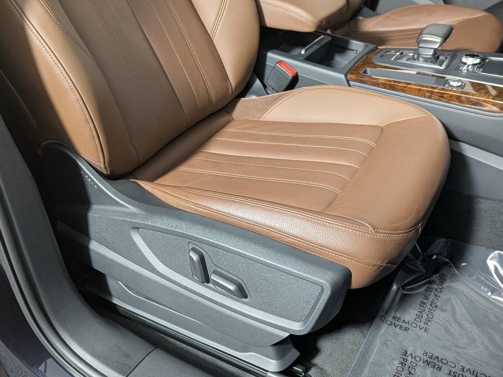 Used 2018 Audi Q5 Prestige w/ Prestige Package image 27