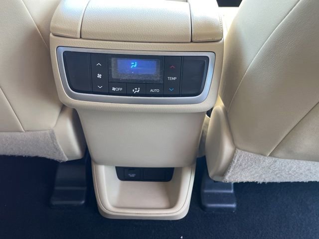 Used 2017 Toyota Highlander XLE image 13