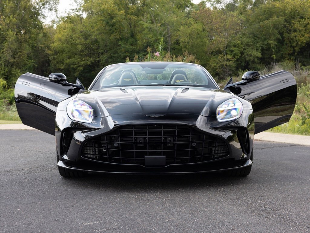 New 2026 Aston Martin V8 Vantage Coupe image 13
