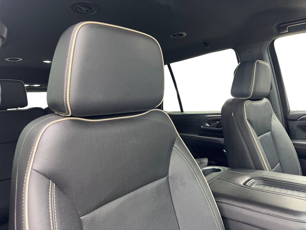Used 2024 GMC Yukon SLT image 50