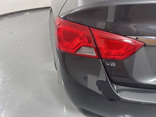 Used 2015 Chevrolet Impala LTZ FWD image 29